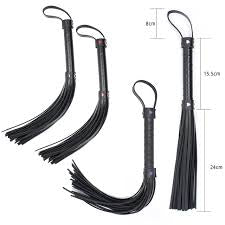 Short  Flogger - Black